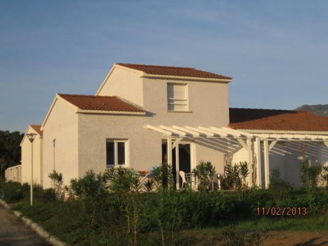 Villa T3 Bord De Mer - Vue Mer A 500 M De La Plage- Piscine Chauffee A Casetta Di A Spiaggia Cervione Esterno foto